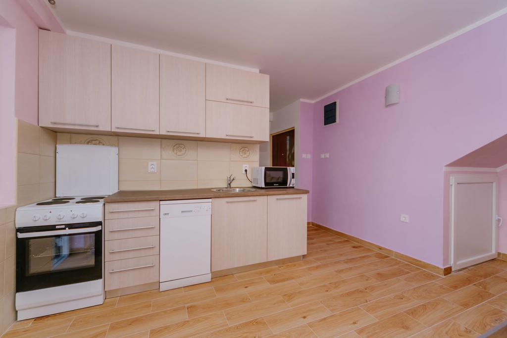 Paradise Bay Apartments โกตอร์ ภายนอก รูปภาพ